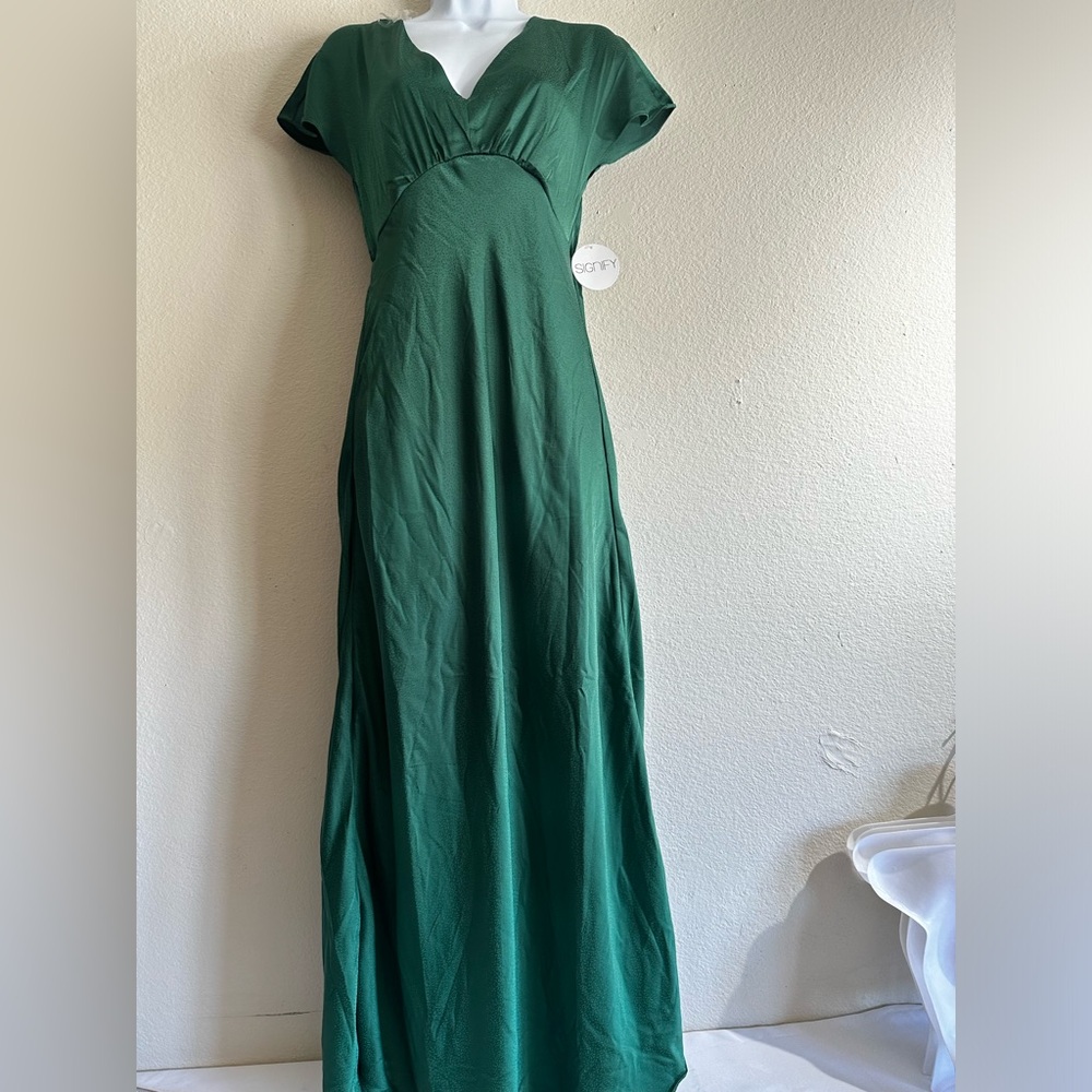 SIGNIFY EVENING GREEN MAXI DRESS SIZE SMALL